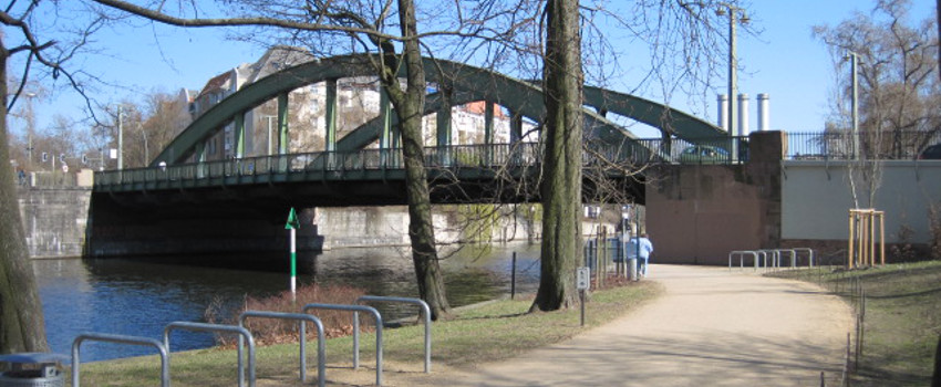 IMG_Referenz_2023-Referenz_Schlossbrücke_header_850x350